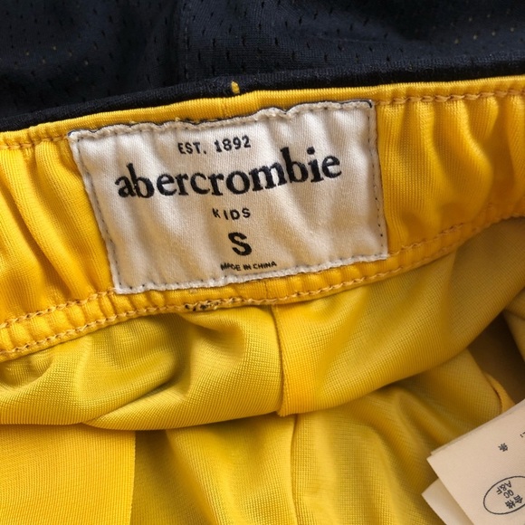 Abercrombie black and yellow drawstring athletic shorts - Picture 2 of 5